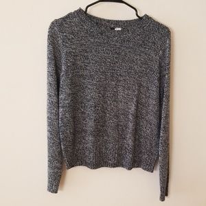2/$16💎Divided Knit Sweater